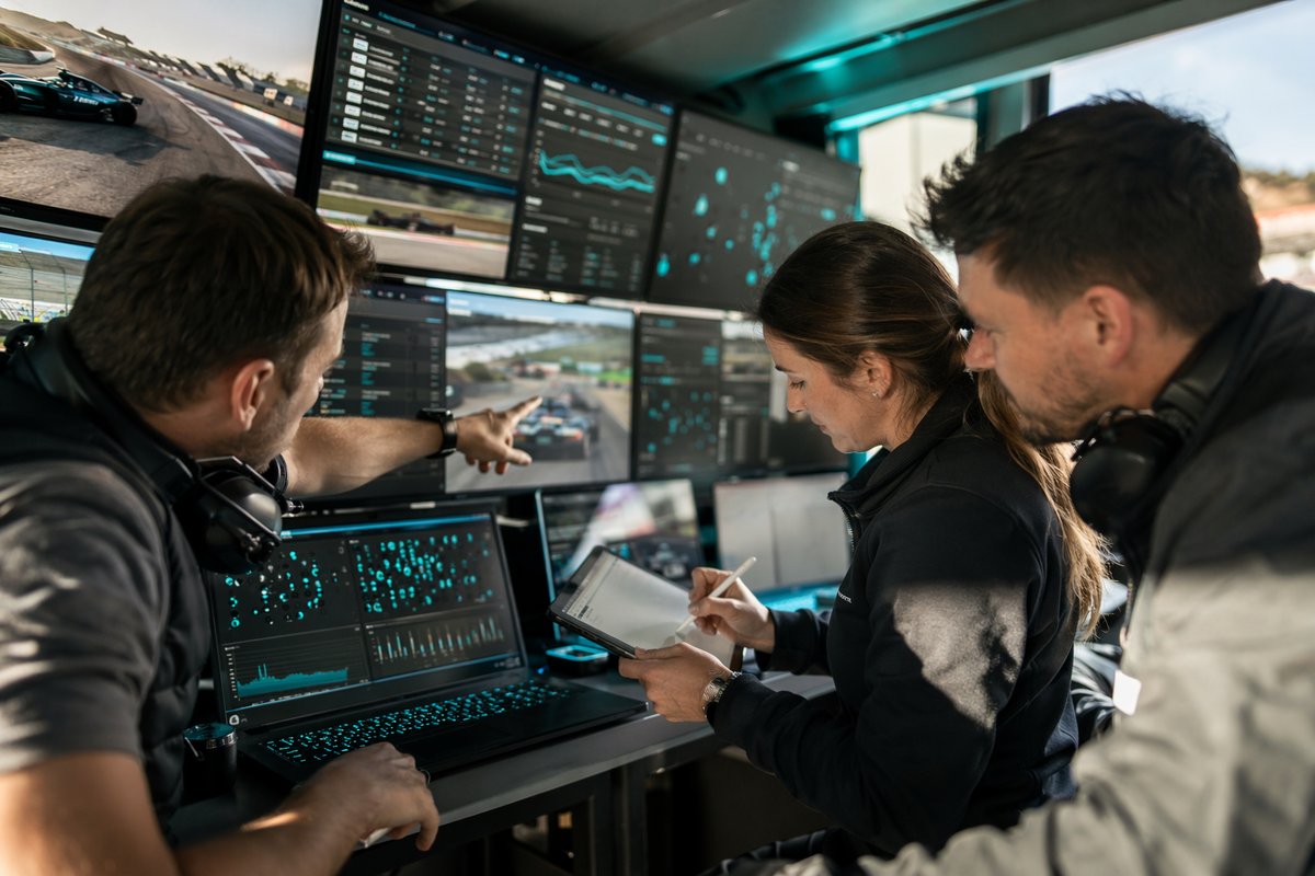 AI-driven F1 fan engagement dashboard showing live race data and audience analytics
