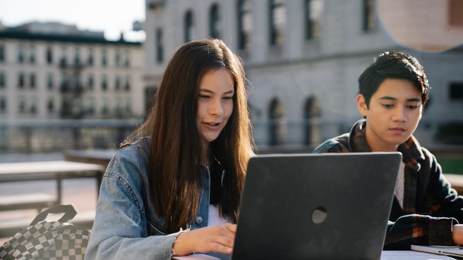 Students using AI tools as crutches instead of learning aids in an educational setting