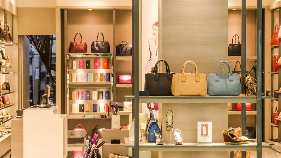 Comparison chart showing expensive retailer listings alongside google ai search pricing data